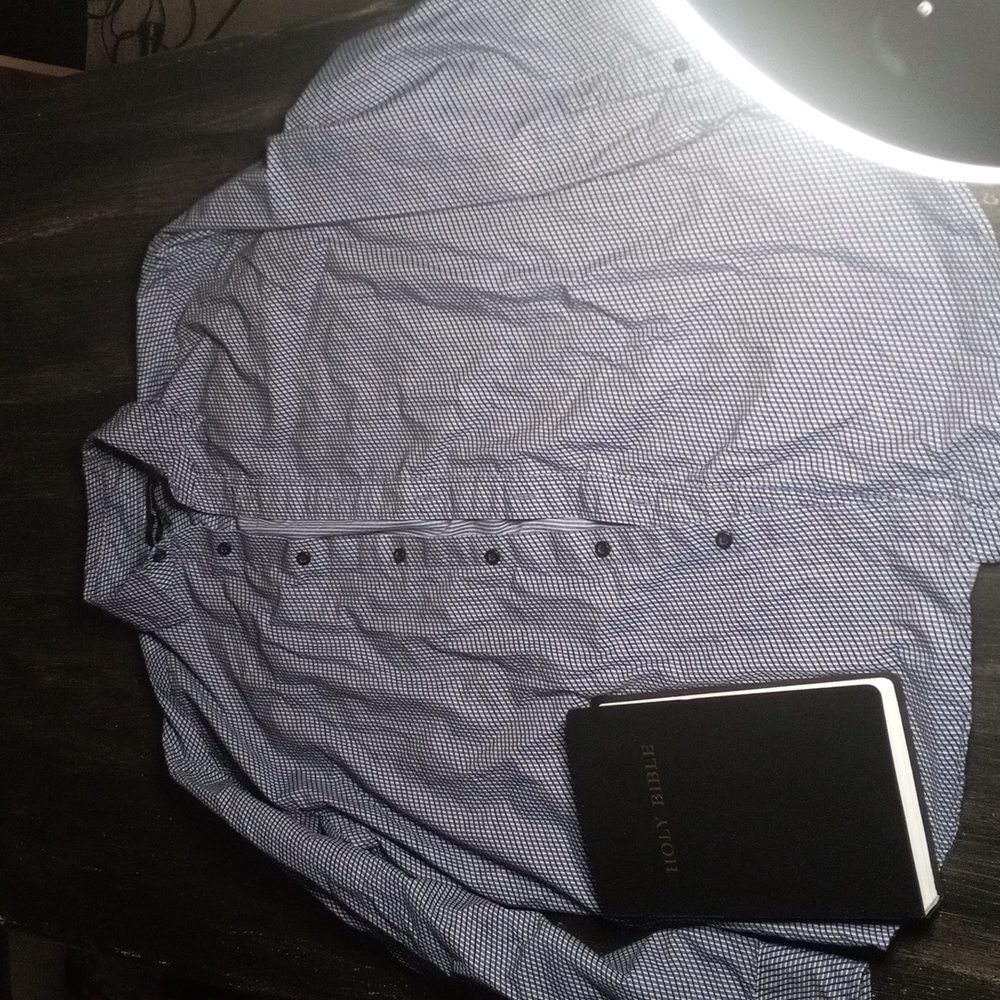 Beverly Hills Polo Club Long sleeve Button Down, Medium, Blue, White, & Black.